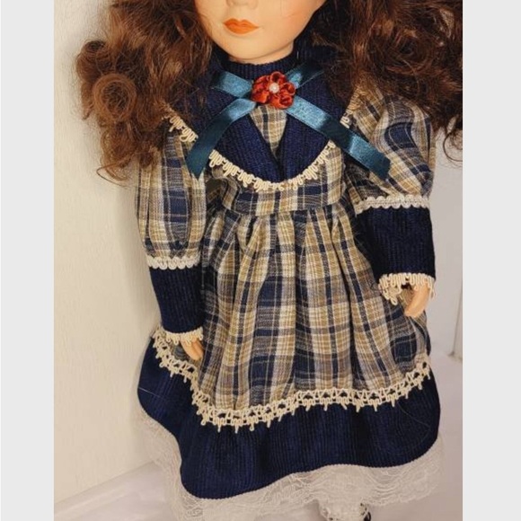 Monica possessed doll - Picture 5 of 8